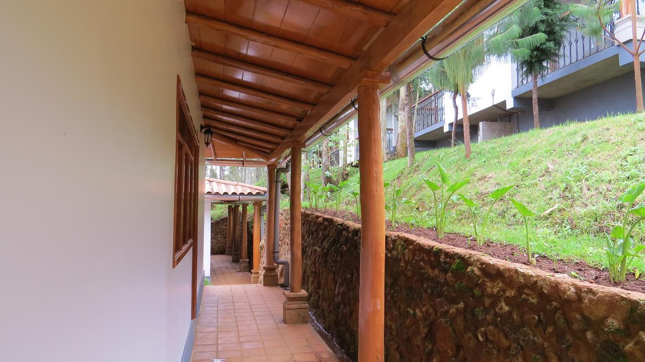 La Ensenada Hotel Chachapoyas Buitenkant foto